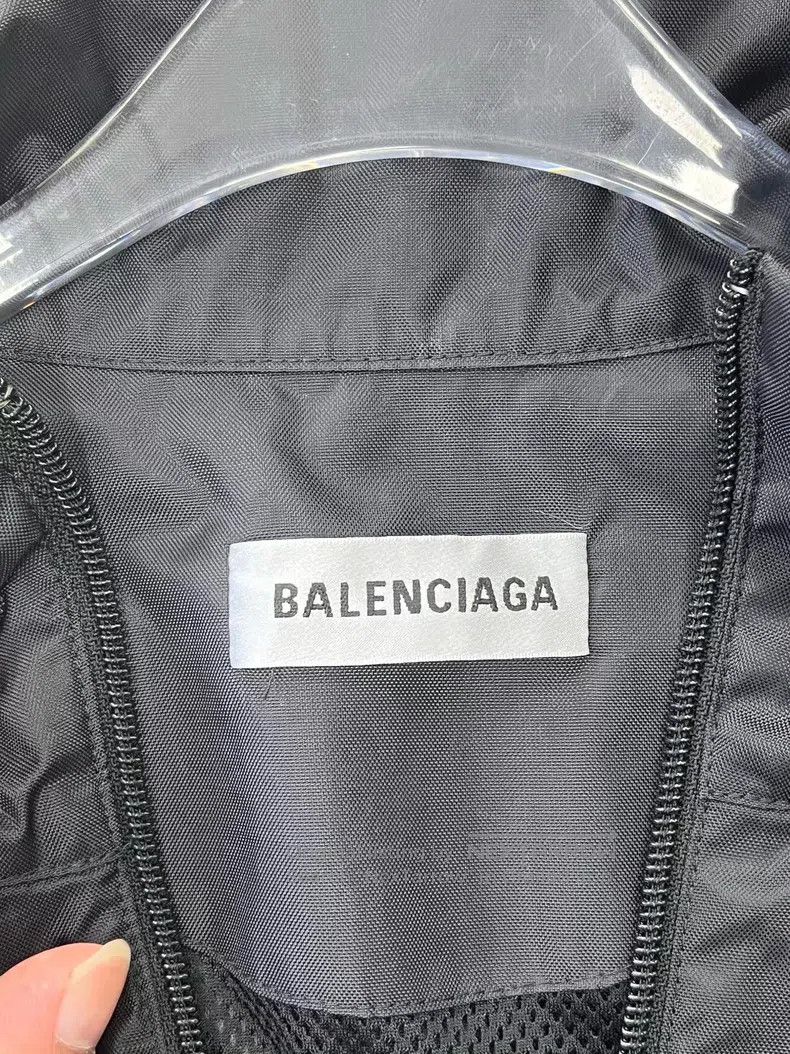 Balenciaga Balenciaga Black letter print logo stand collar zip-up lon Size XS / US 0-2 / IT 36-38 - 3 Thumbnail