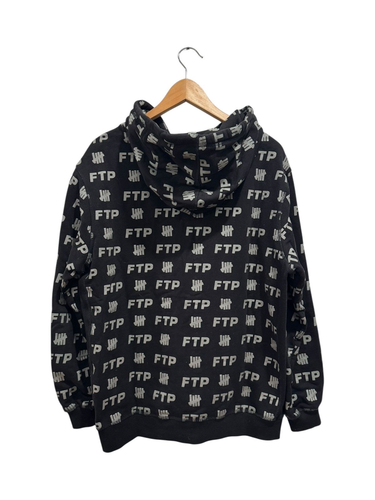 Fuck The Population × Undefeated FTP x Undefeated All Over Print Hoodie Black Size US M / EU 48-50 / 2 - 3 Thumbnail