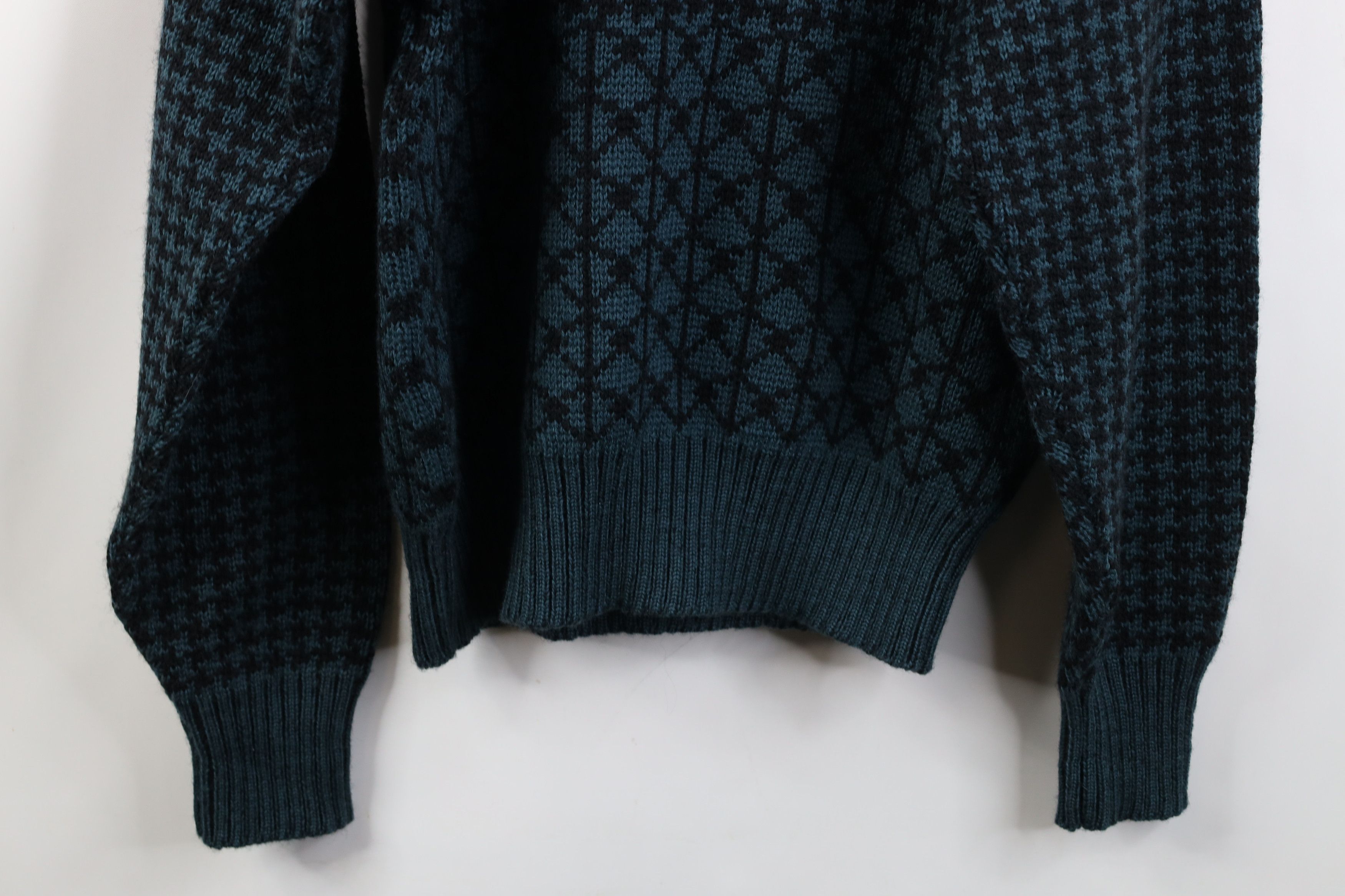 Vintage Vintage 90s Streetwear Wool Houndstooth Mock Neck Sweater Size US S / EU 44-46 / 1 - 10 Thumbnail