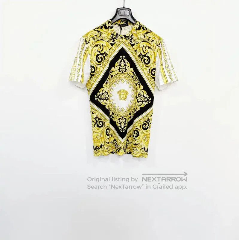 Versace Versace Short Sleeve Cotton Print T-Shirt . Size US S / EU 44-46 / 1 - 1 Thumbnail