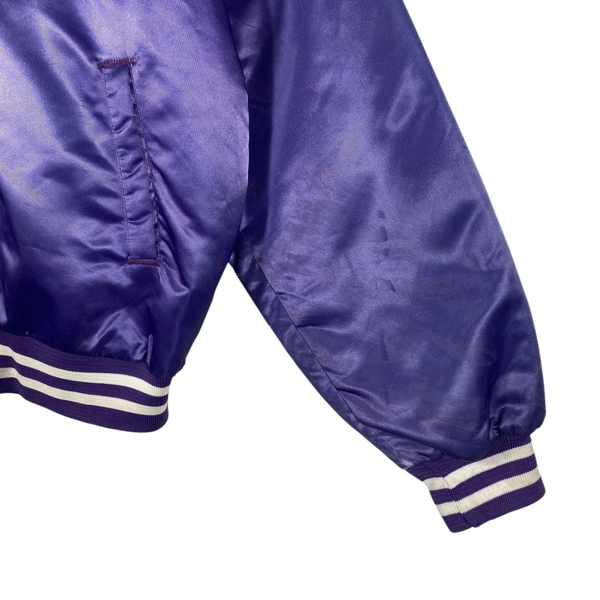 NBA Vintage 90s Phoenix Suns Satin Bomber Jacket L Size Purple Size US L / EU 52-54 / 3 - 7 Thumbnail
