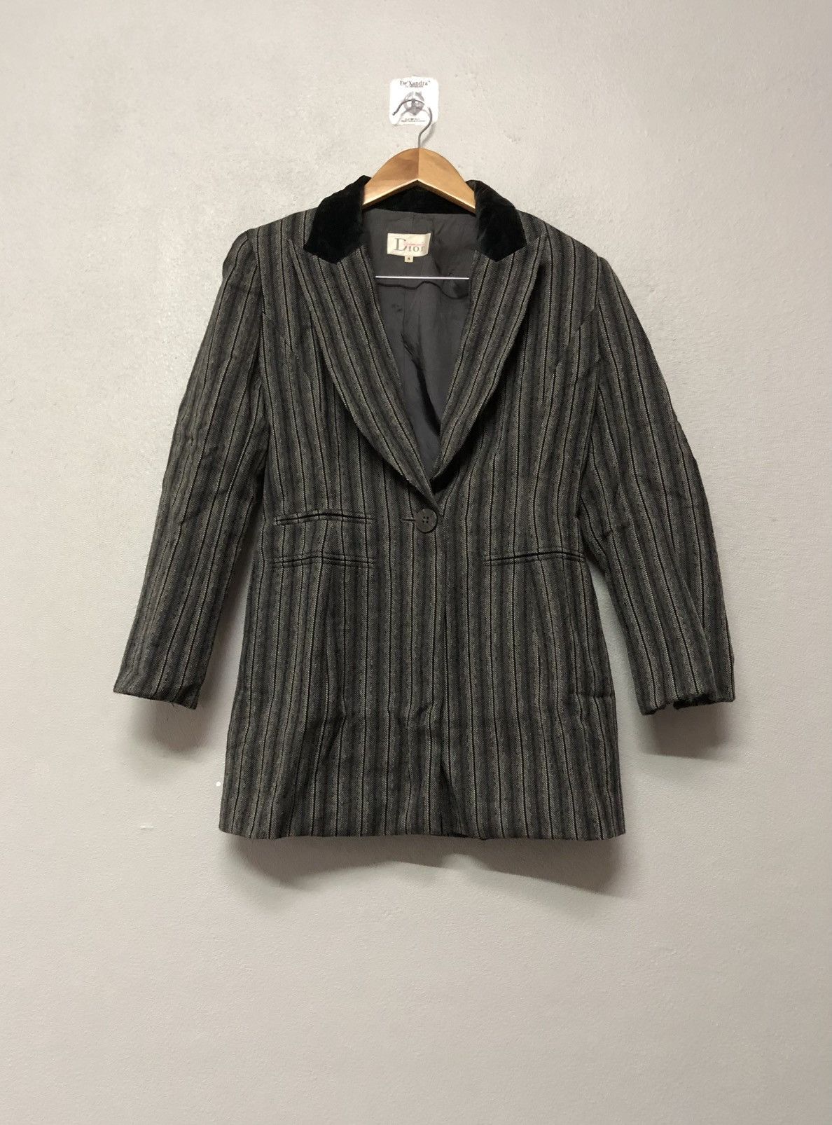 Dior Christian Dior Mademoiselle Pinstripe Wool Blazer Size M / US 6-8 / IT 42-44 - 1 Thumbnail