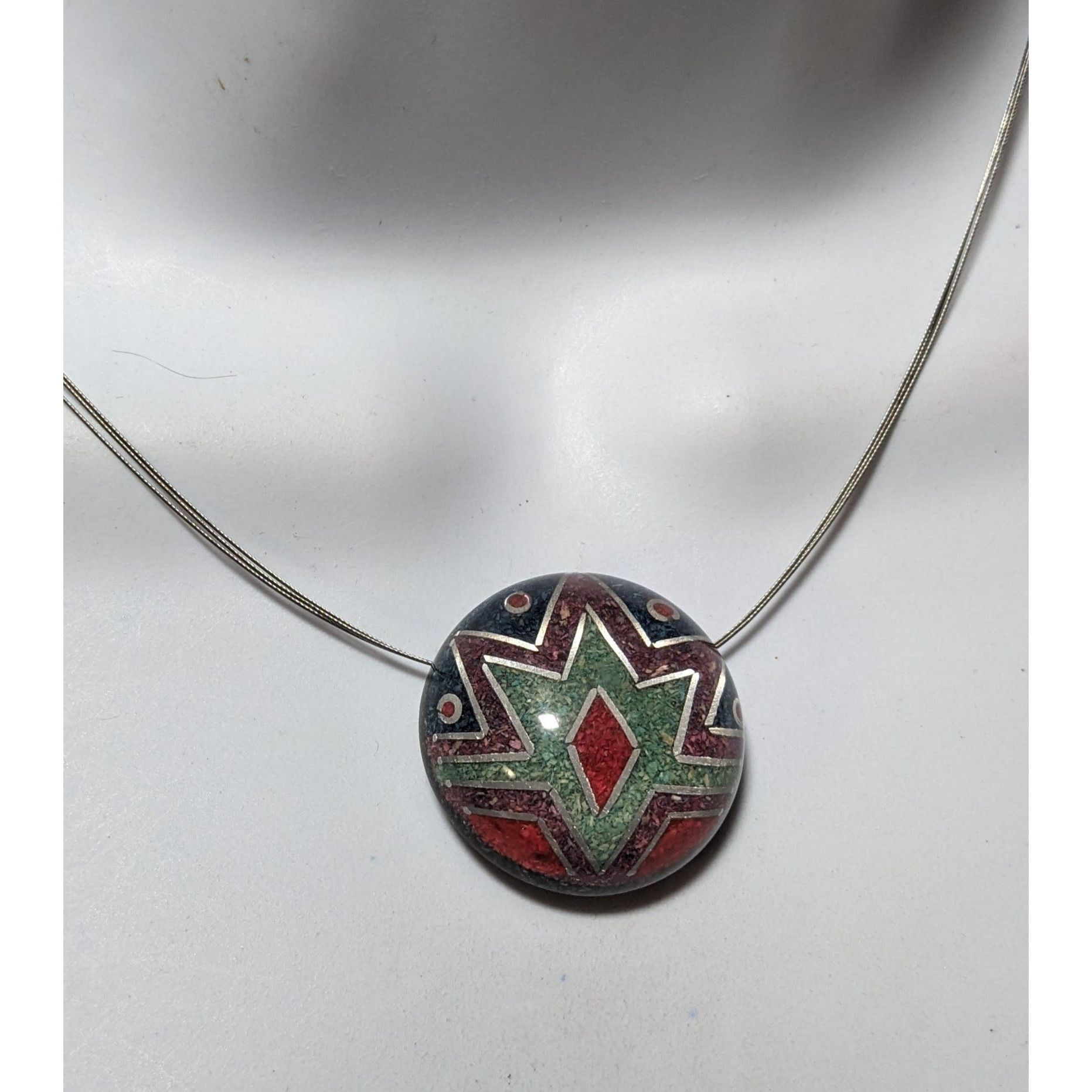 Other Vintage Crushed Stone Southwestern Sunburst Pendant Necklace Size ONE SIZE - 7 Thumbnail