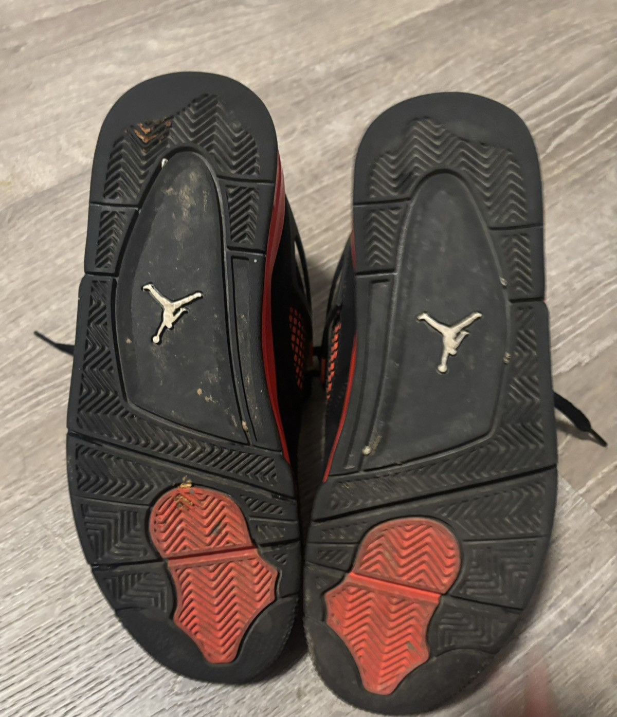 Jordan Brand Red thunder 4s (almost new!!) Size US 9.5 / EU 42-43 - 7 Thumbnail