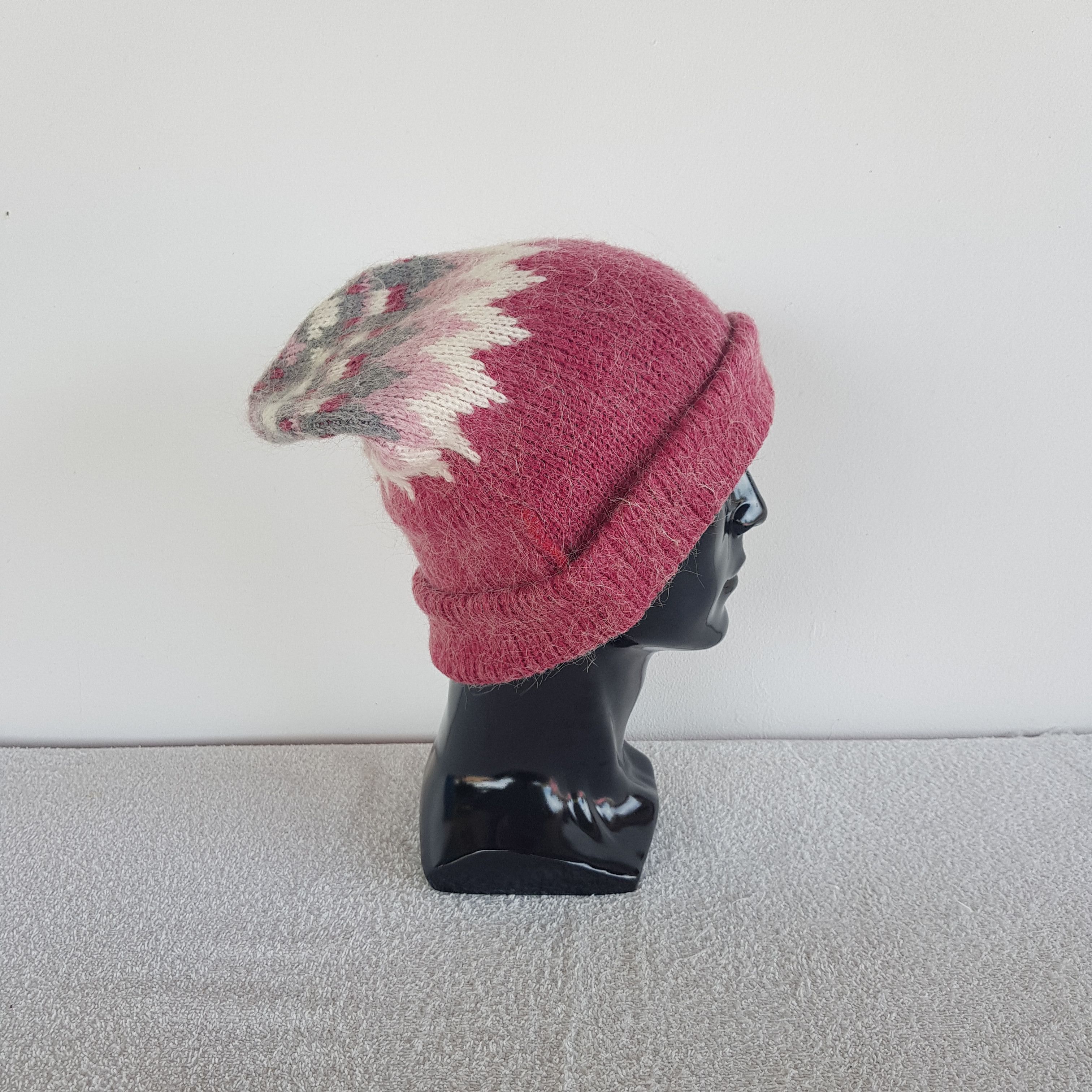 Homespun Knitwear Vintage Japanese Beanie Fair Isle Ribbed Knit Snow Caps Hats Size ONE SIZE - 3 Thumbnail