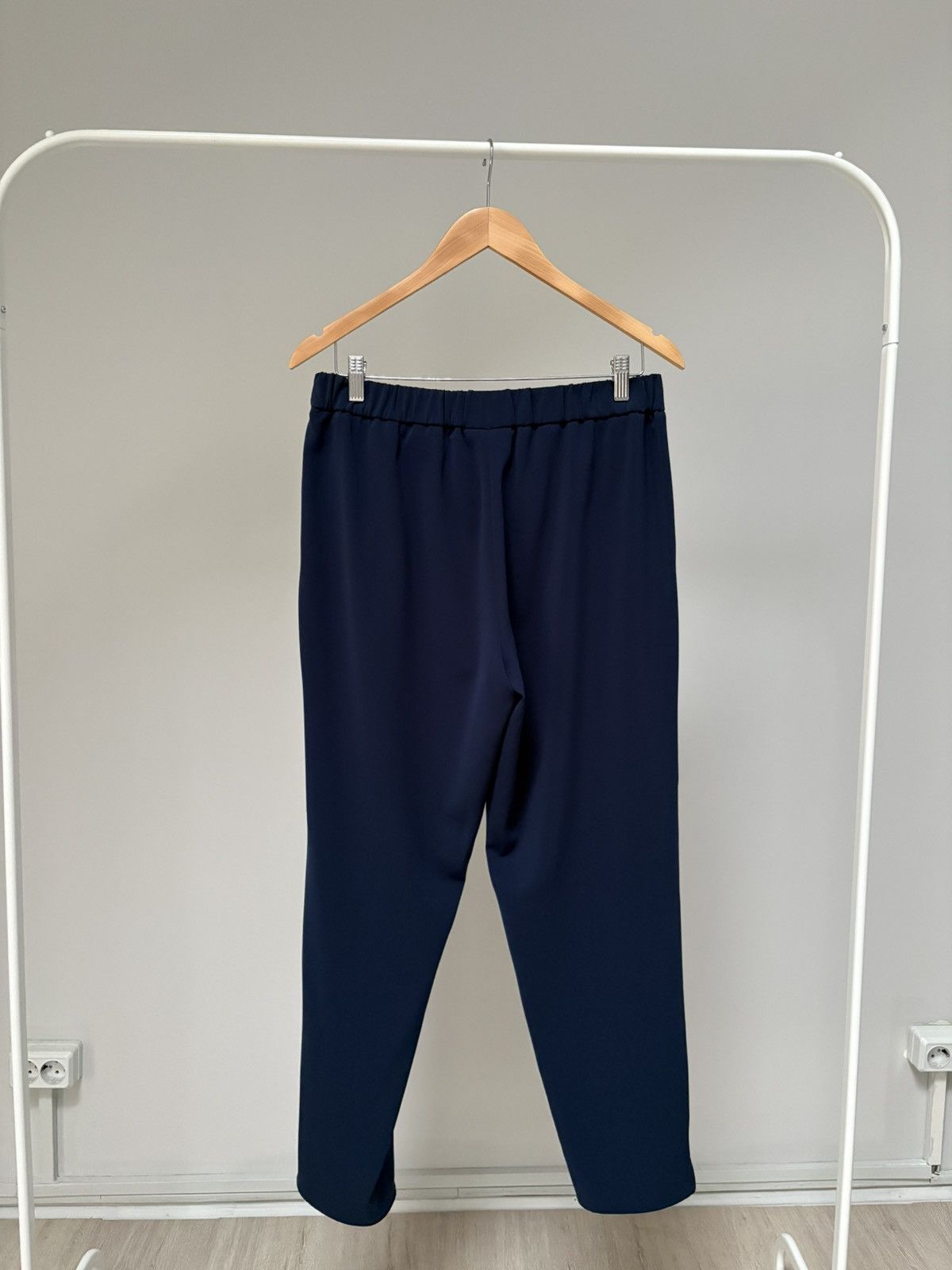 Akris Akris Punto Navy Blue Elastic Waist Tapered Pants Size US 12 Size 34" / US 12 / IT 48 - 4 Thumbnail