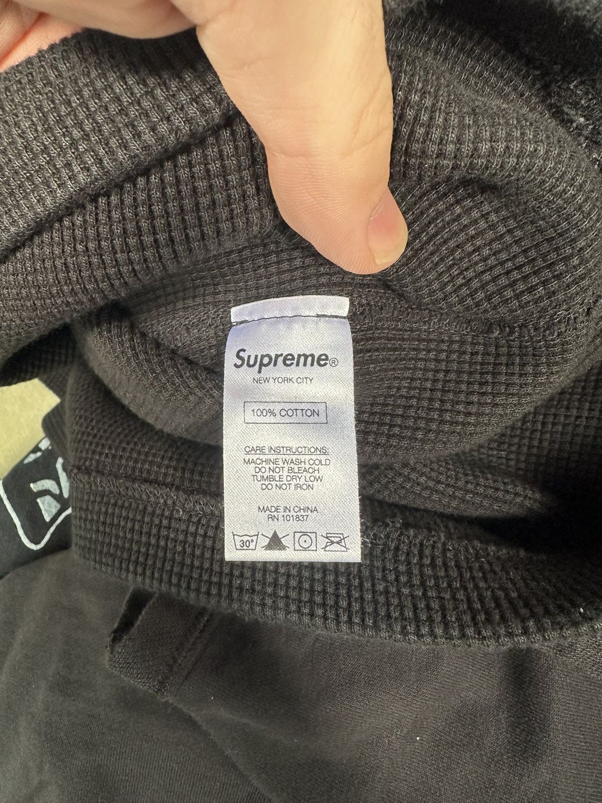 Supreme SUPREME Sleeve Logo Waffle Thermal Size US XL / EU 56 / 4 - 6 Thumbnail