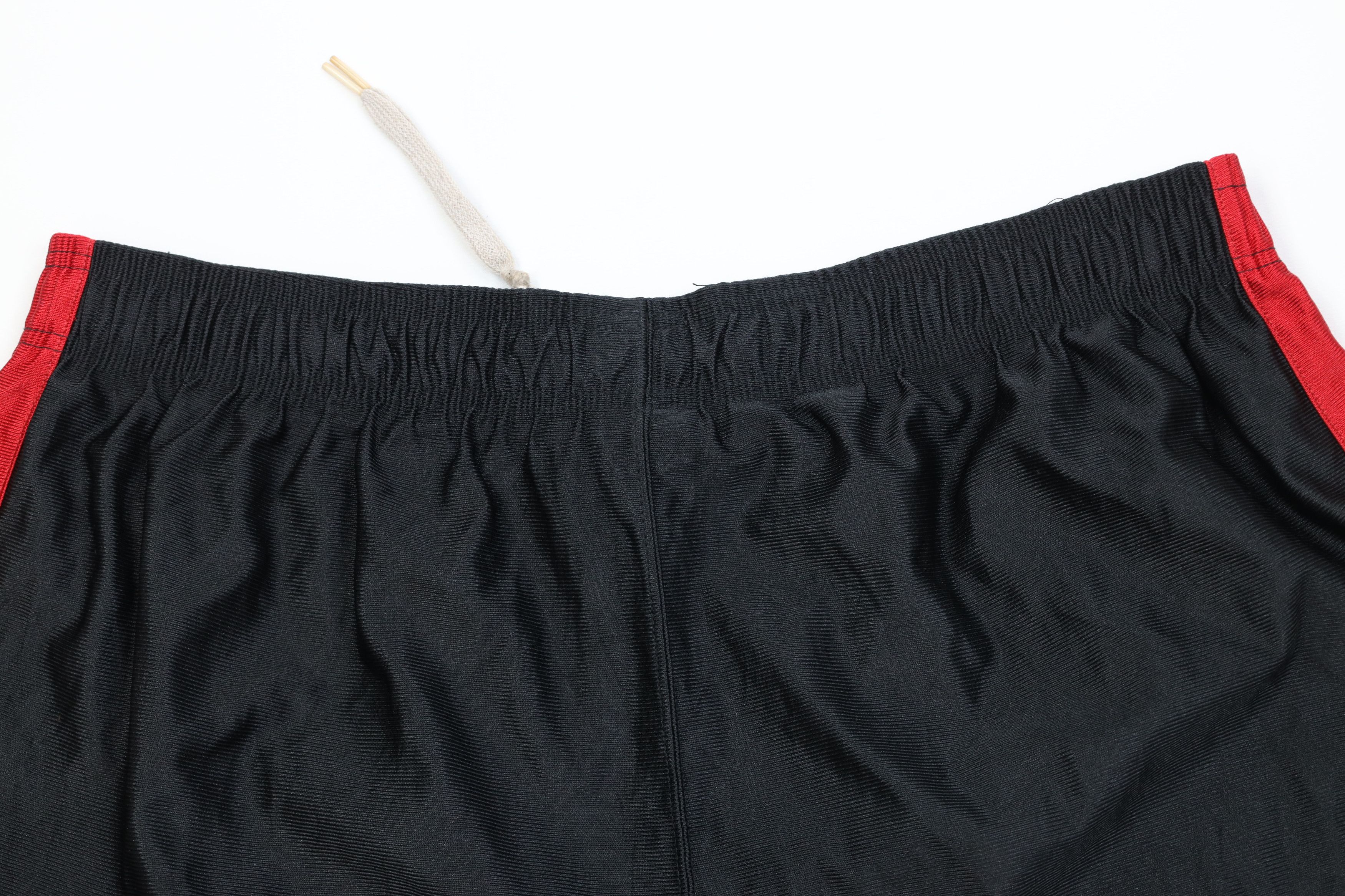 Nike Vintage Y2K Nike Mini Swoosh University of Maryland Shorts Size US 34 / EU 50 - 10 Thumbnail