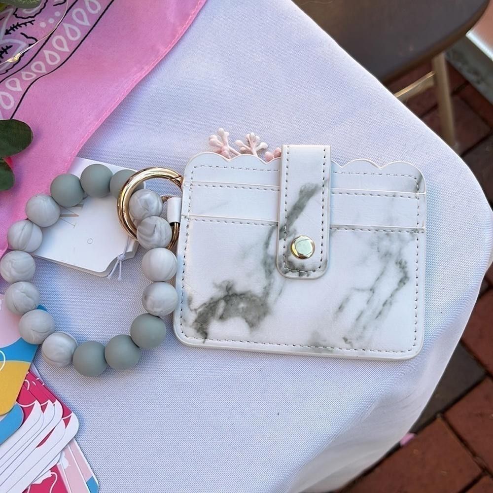 Designer White marble design wristlet clutch Size ONE SIZE - 2 Thumbnail
