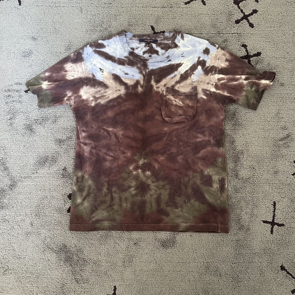 Louis Vuitton Louis Vuitton Virgil Abloh Fall 2019 Camo 3D Pocket Shirt Size US S / EU 44-46 / 1 - 1 Thumbnail