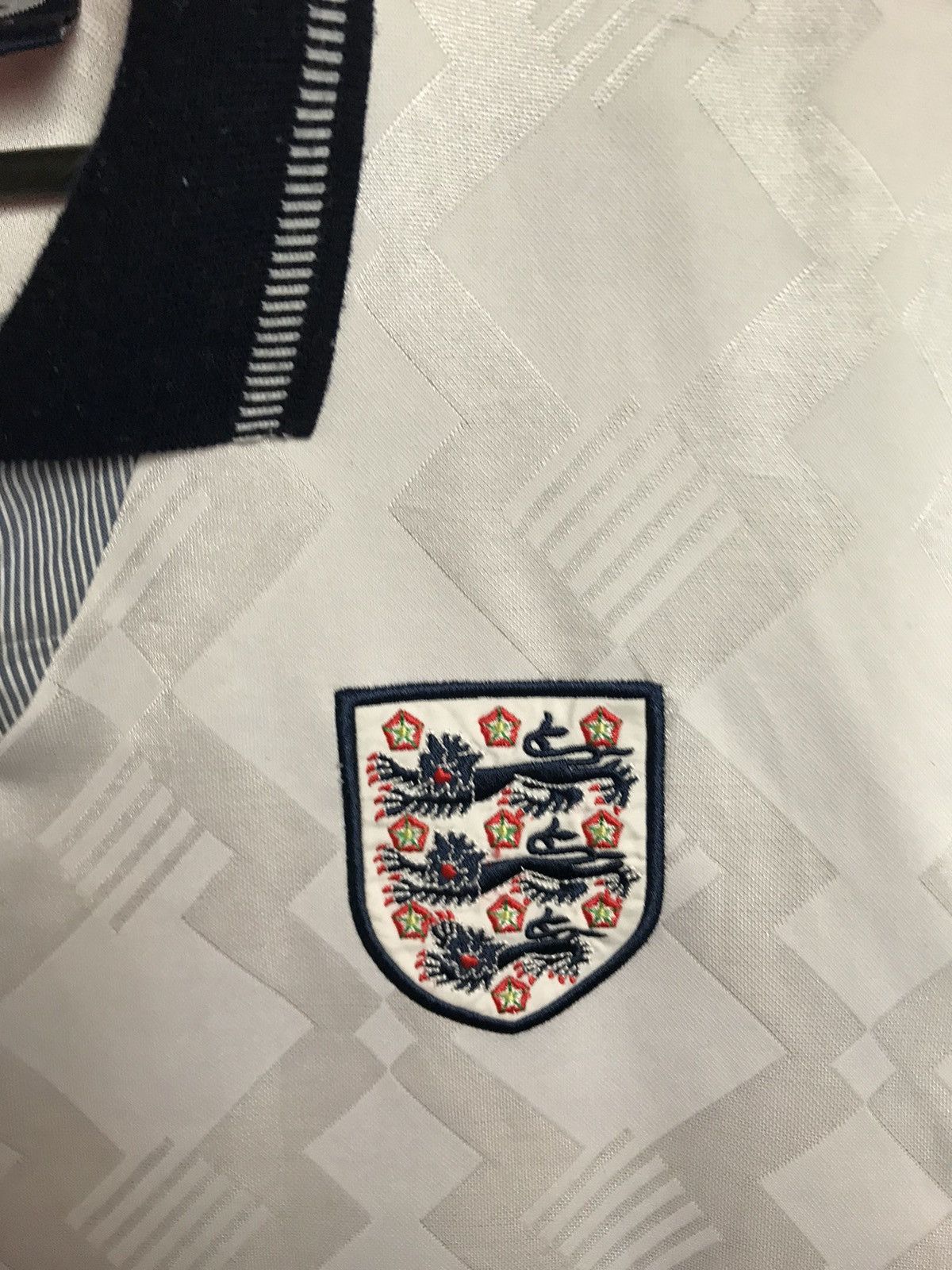 Umbro Vintage Umbro England 1992 home jersey Size US M / EU 48-50 / 2 - 3 Thumbnail