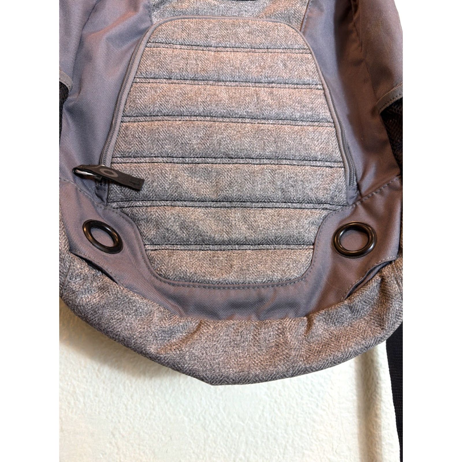 Oakley Oakley Backpack 5 Speed Pack Gray Travel Commute School Work Men 19x12.5x7 Polyester Backpack Size ONE SIZE - 6 Thumbnail