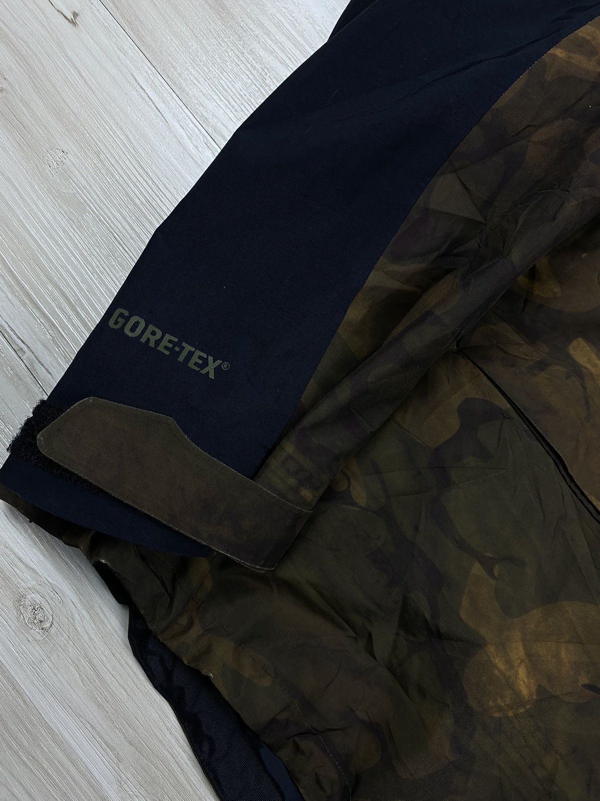Burton Burton Goretex Jacket Army Gorpcore Size US L / EU 52-54 / 3 - 6 Thumbnail