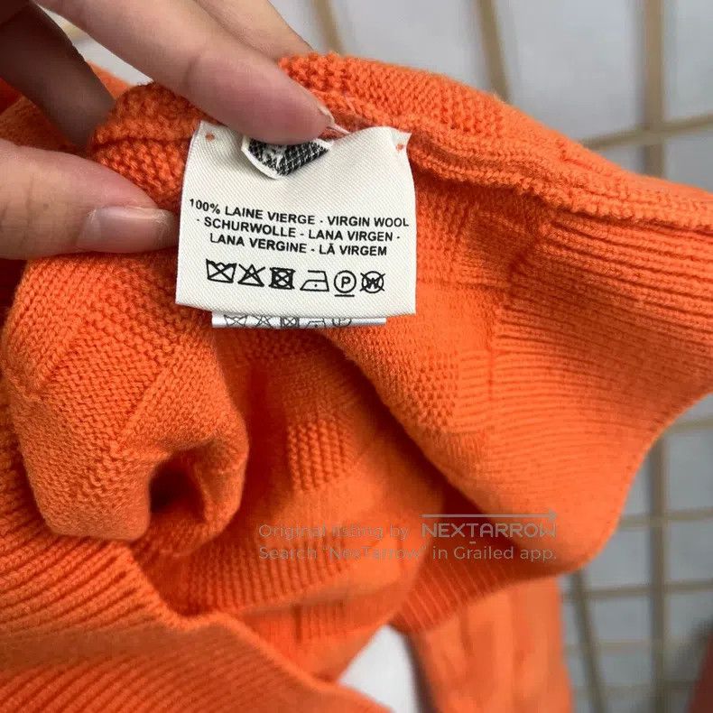Hermes Hermes Orange V-neck sweater, pure wool Size XS / US 0-2 / IT 36-38 - 4 Thumbnail