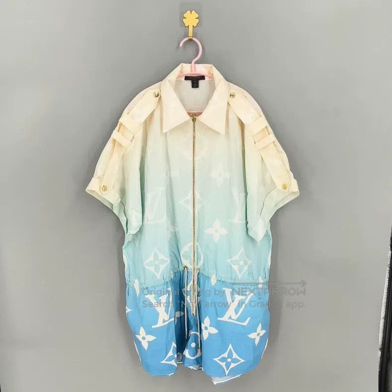 Louis Vuitton Louis Vuitton Light Blue Printed Gradient Short Sleeve Dre Size S / US 4 / IT 40 - 1 Thumbnail