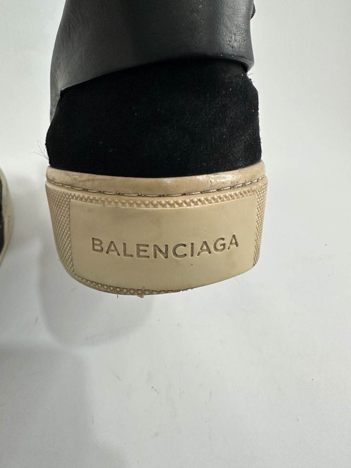 Balenciaga Balenciaga Leather/Mesh High Top Sneaker Size 40 EU Size US 7 / EU 40 - 5 Thumbnail