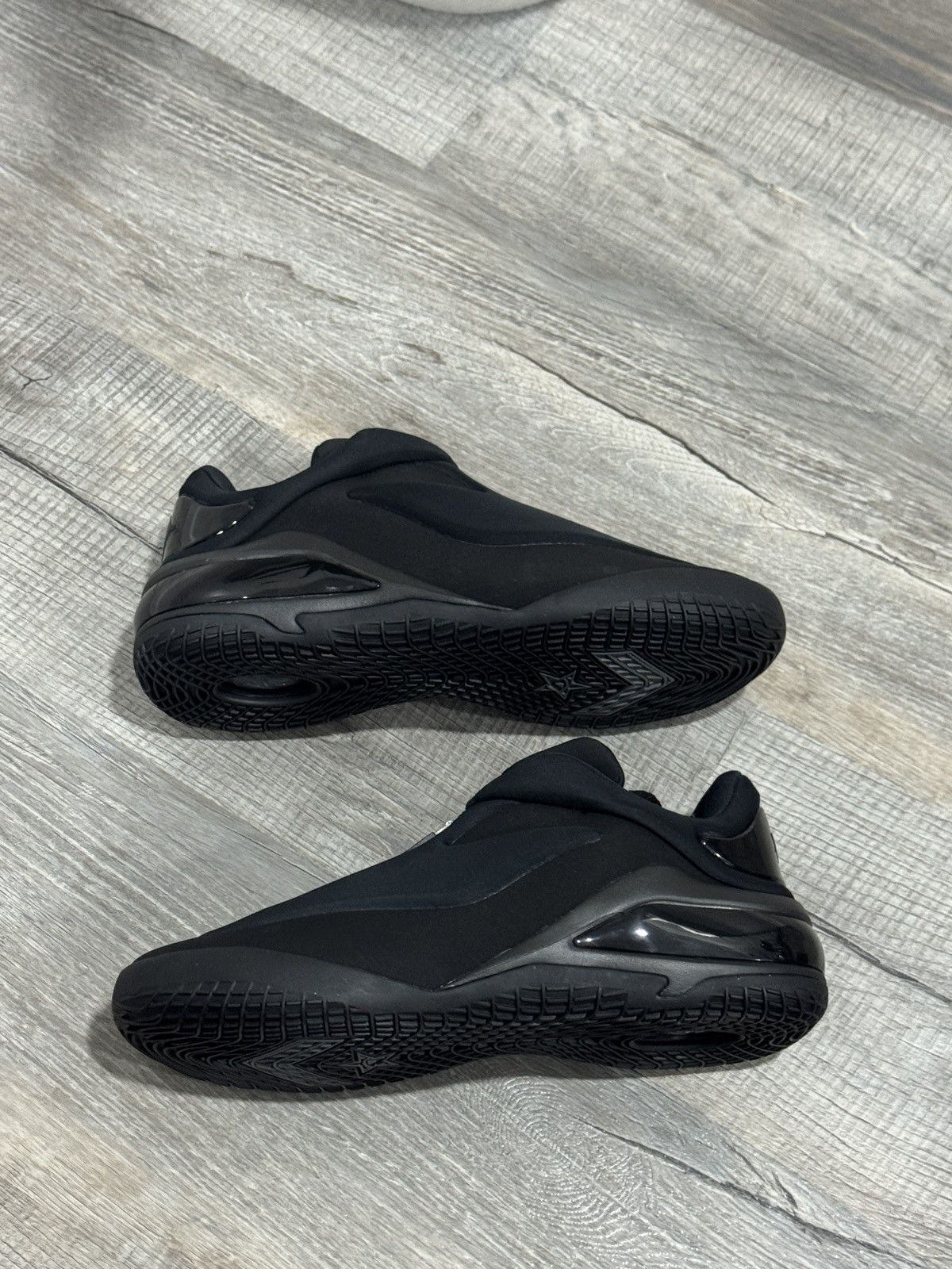 Converse Converse SHAI 001 Charm Black Size US 8.5 / EU 41-42 - 1 Thumbnail