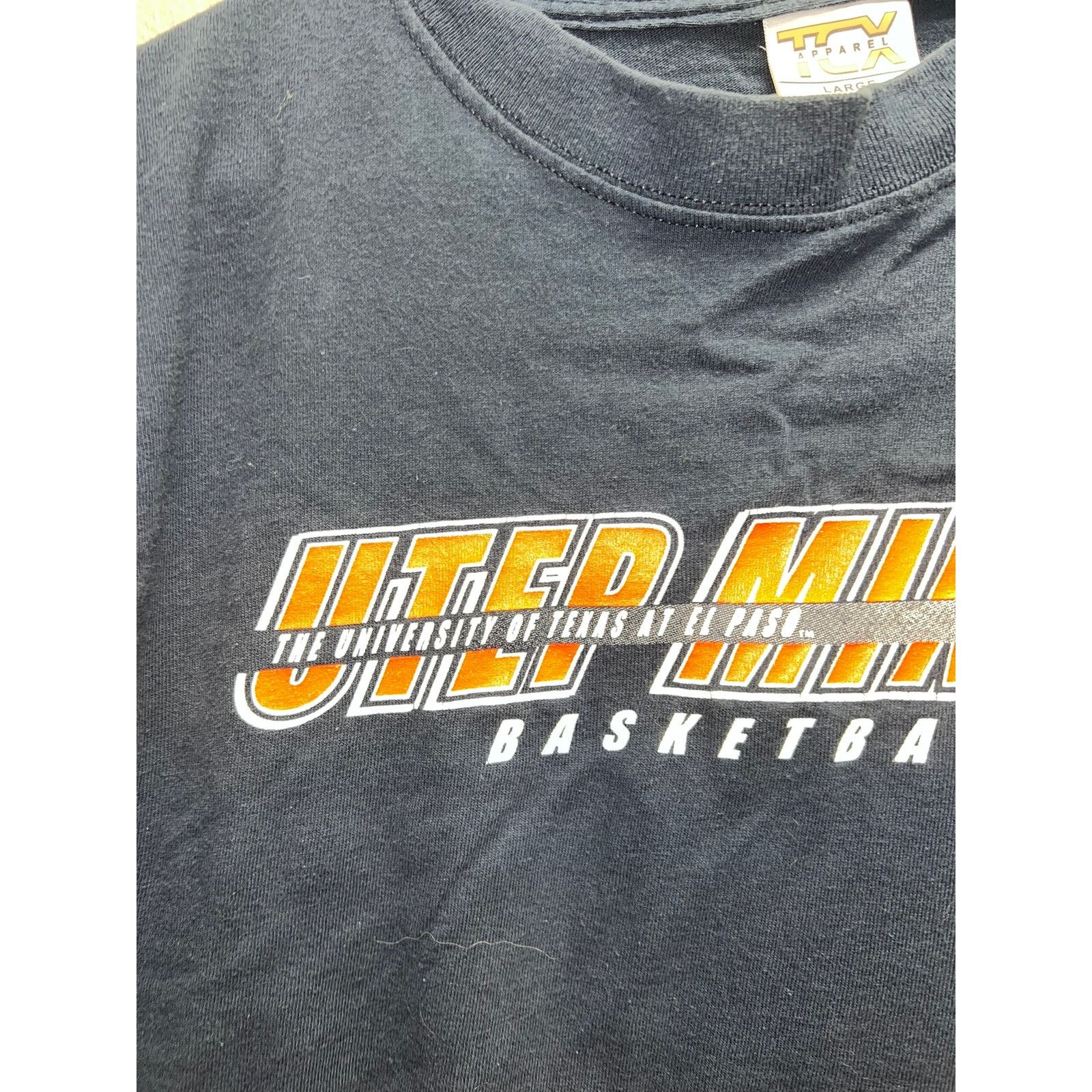 Vintage Vintage UTEP Miners Basketball Shirt University Of Texas Size US L / EU 52-54 / 3 - 3 Thumbnail