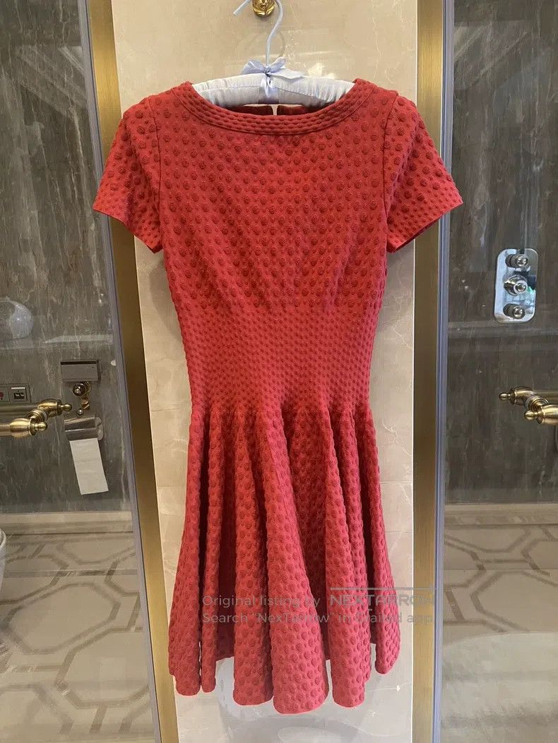 Alaia Alaia Red Crew Neck Knit A-Line Dress with Waist Cinching Size XS / US 0-2 / IT 36-38 - 2 Thumbnail
