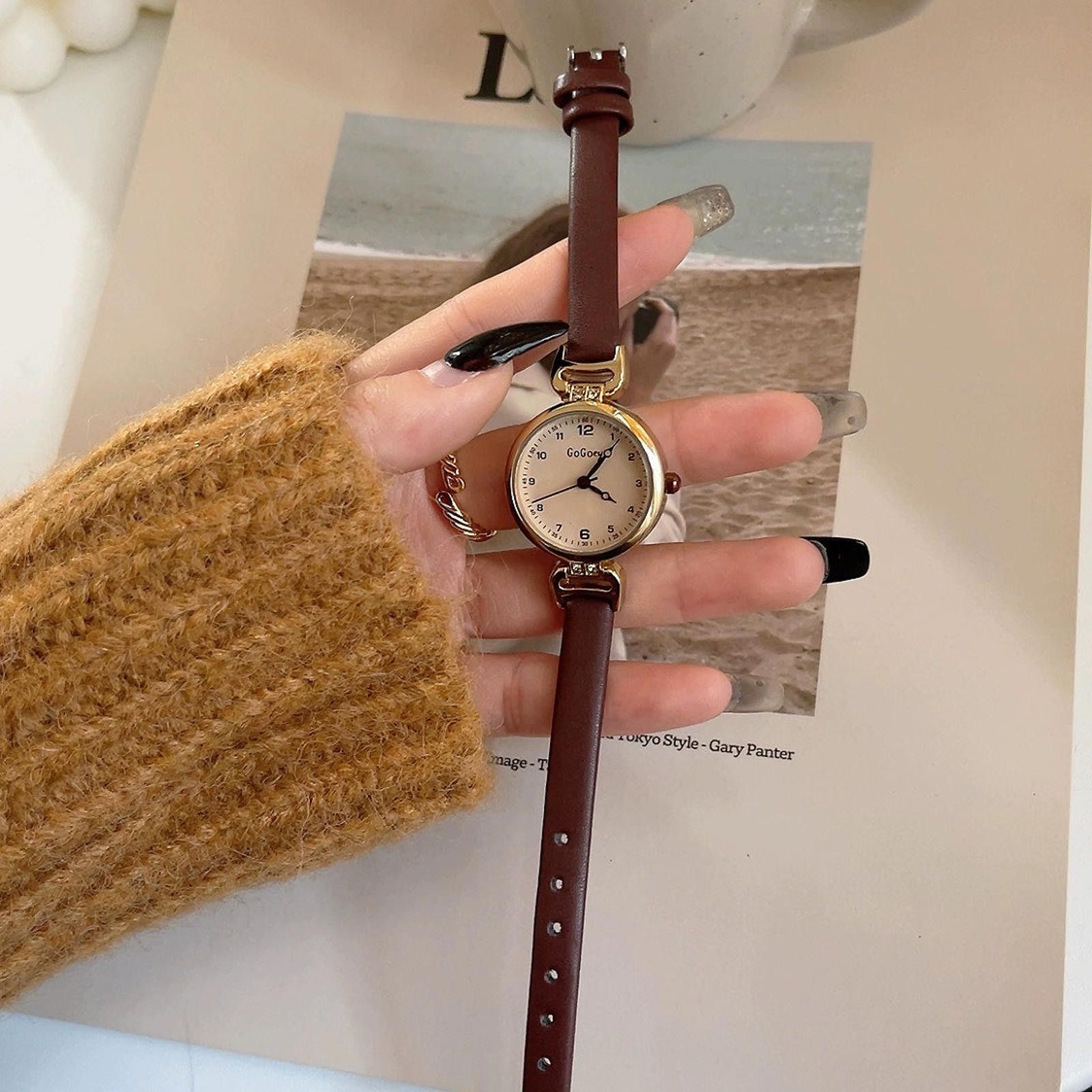 Jewelry Brown Leather Strap Classic Round Dial Wristwatch Size ONE SIZE - 1 Thumbnail