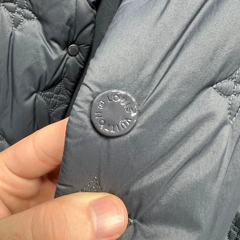 Louis Vuitton LOUIS VUITTON size 56 SS23 Black embossed quilted Logo full Size 54R - 5 Thumbnail