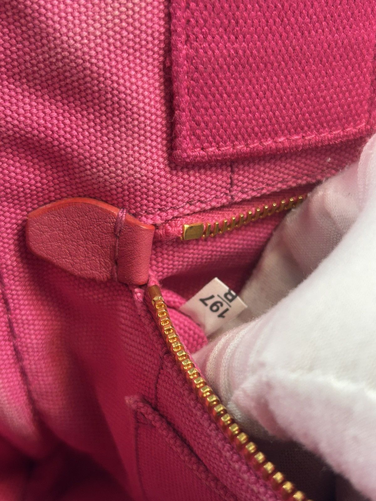 Prada Prada Pink Canapa Hand Bag Size ONE SIZE - 5 Thumbnail