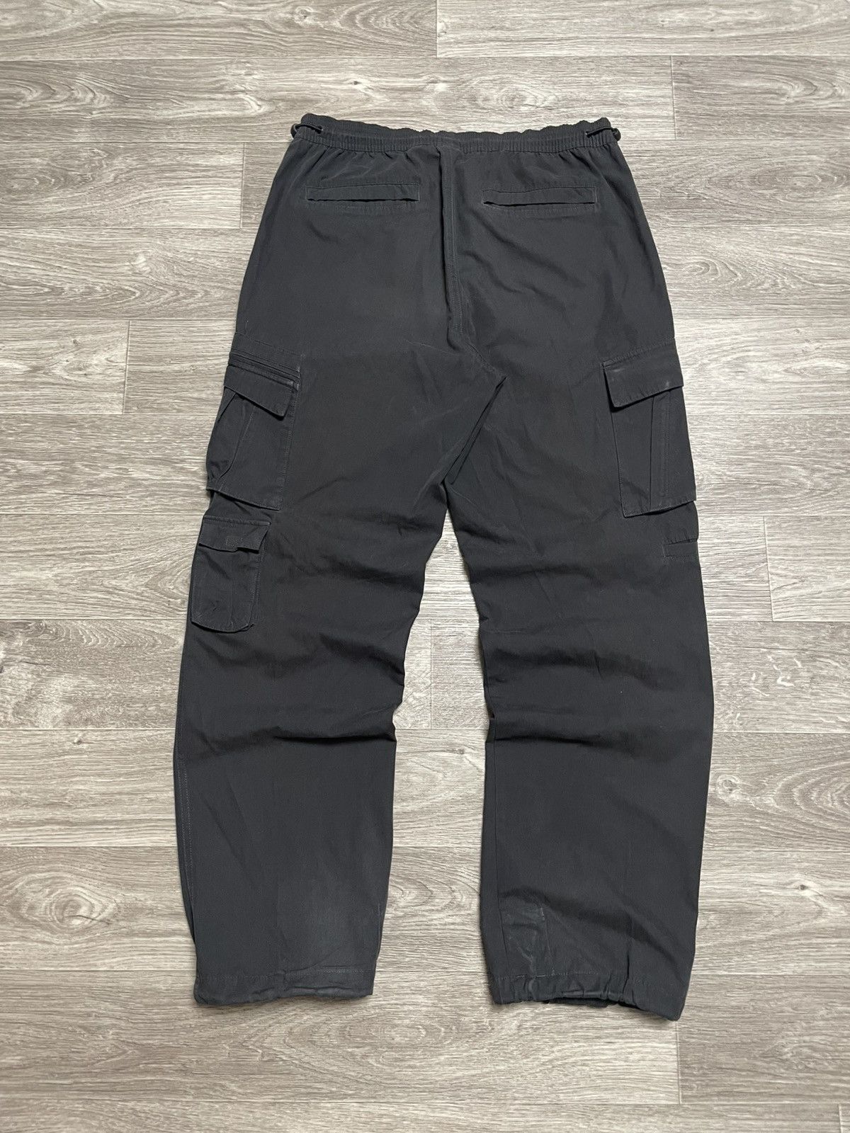 Nike Vintage Nike Black Cargo Parachute Pants Y2K Streetwear Size US 32 / EU 48 - 23 Thumbnail