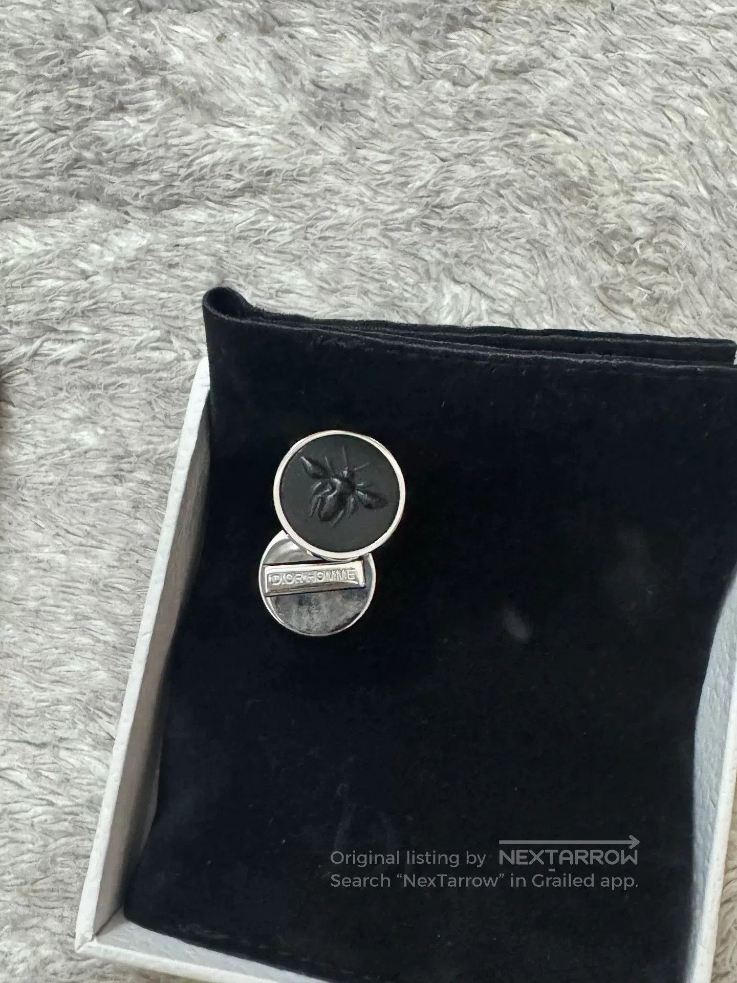 Dior Diorhomme Classic Bee Cufflinks. Size ONE SIZE - 2 Thumbnail