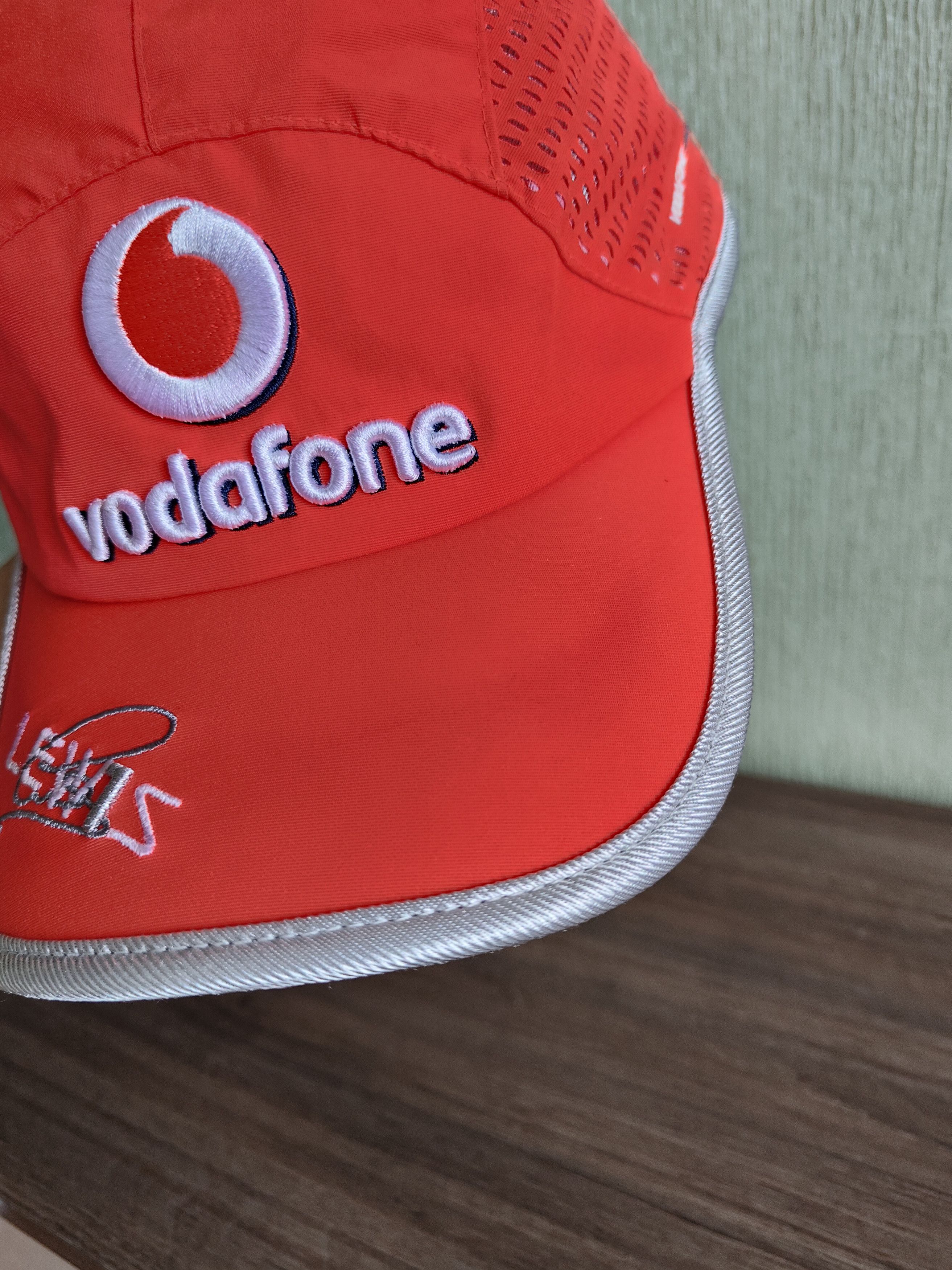 Formula 1 Vintage Vodafone Mclaren Mercedes Lewis Hamilton F1 cap Size ONE SIZE - 9 Thumbnail