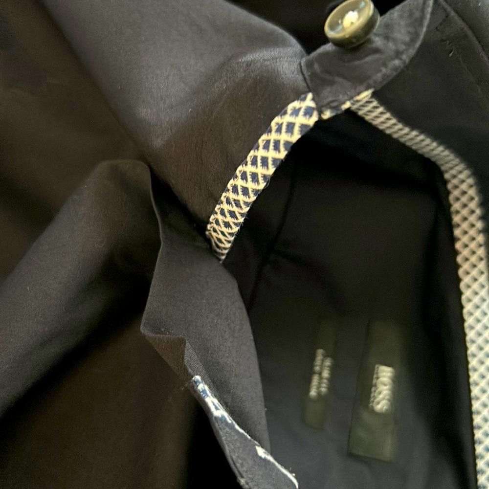 Hugo Boss Slim fit shirt - BOSS-size 15.5-Dk Navy-100% Ctn Size 38R - 8 Thumbnail