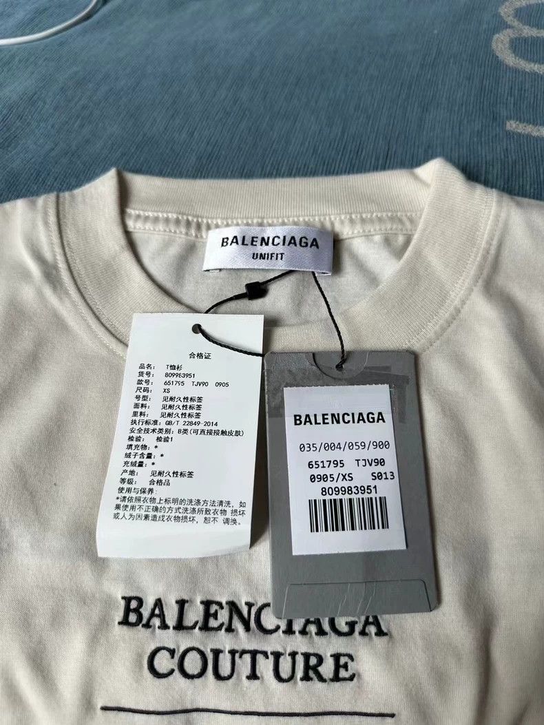 Balenciaga Balenciaga Beige slogan embroidered logo short sleeve 2502- Size US XS / EU 42 / 0 - 3 Thumbnail