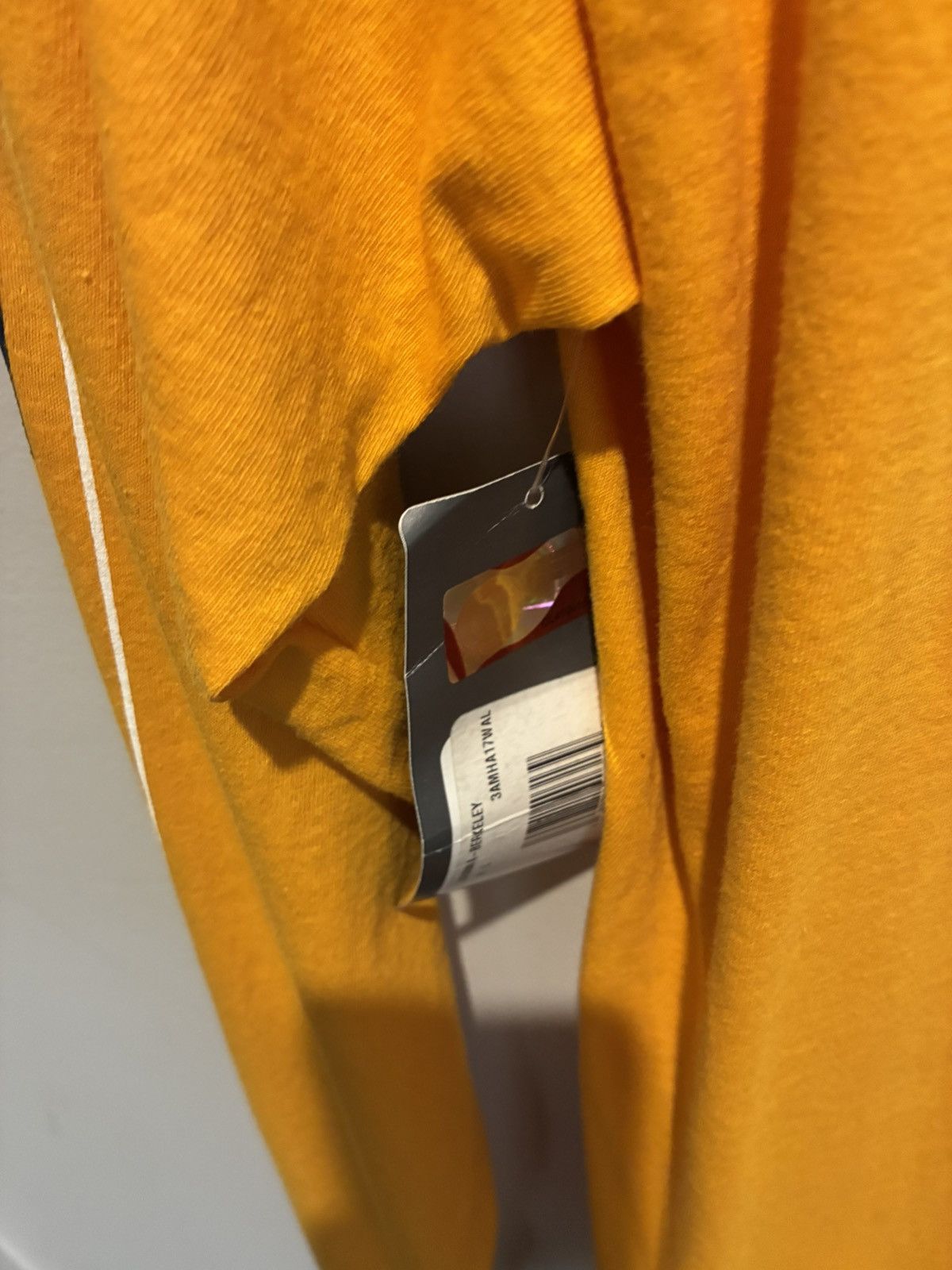 Other Russell Athletic yellow long sleeve Cal Bears shirt Size L Size US XL / EU 56 / 4 - 4 Thumbnail