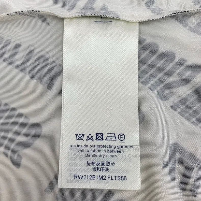 Louis Vuitton Louis Vuitton White logo letter bullet screen full print r Size US M / EU 48-50 / 2 - 6 Thumbnail