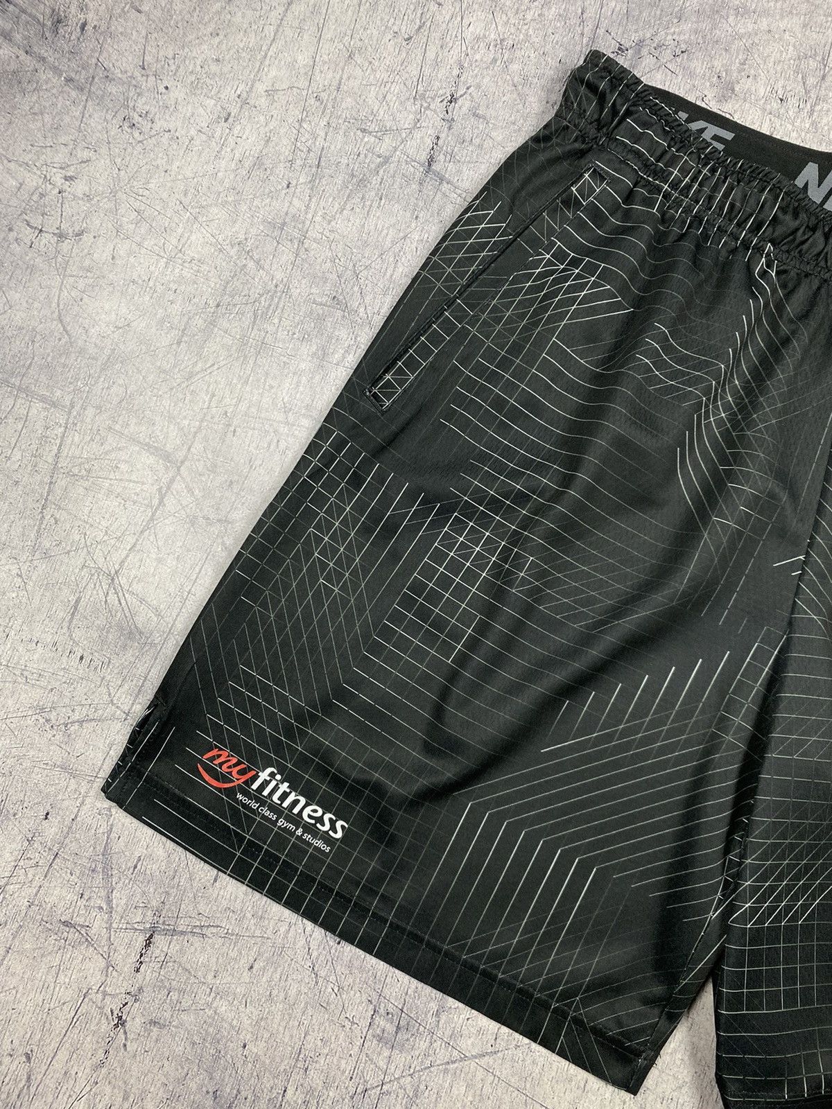 Nike Nike Swoosh Dri Fit Drill Shorts Size US 34 / EU 50 - 5 Thumbnail