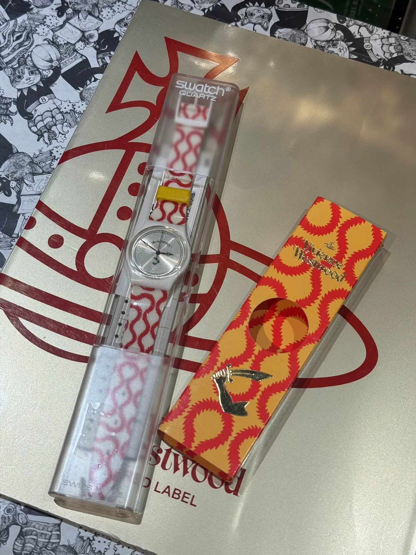 Vivienne Westwood Vivienne Westwood x Swatch Pirate Watch Size ONE SIZE - 1 Thumbnail