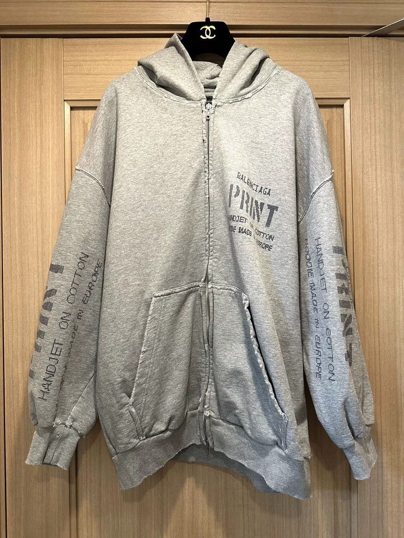 Balenciaga Balenciaga 23SSPrint New Grey Destruction Zip Sweater Jacke Size US S / EU 44-46 / 1 - 1 Thumbnail