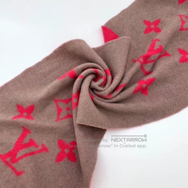 Louis Vuitton Louis Vuitton Pink logo presbyopic printed cashmere fringe Size ONE SIZE - 9 Thumbnail