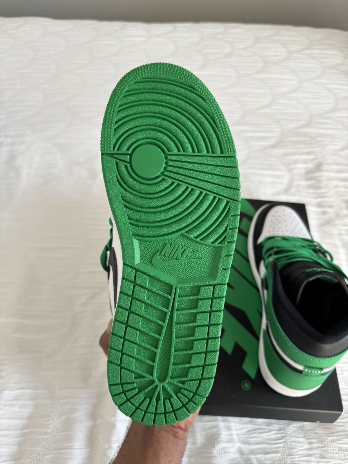 Jordan Brand Jordan Retro 1 High “Lucky Green” Size US 7.5 / EU 40-41 - 7 Thumbnail