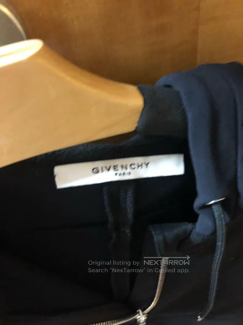 Givenchy Givenchy Men's black hooded sweatshirt - fashion model Size US XS / EU 42 / 0 - 2 Thumbnail