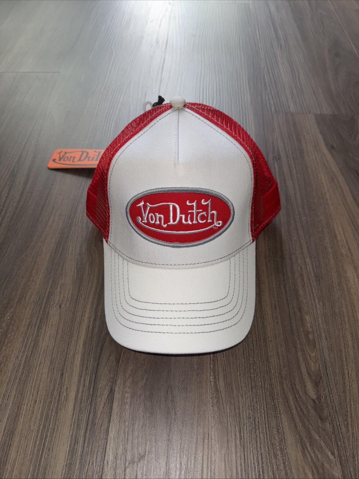 Von Dutch Von Dutch Trucker Hat White Red Oval Logo Snapback Cap New Size ONE SIZE - 1 Thumbnail
