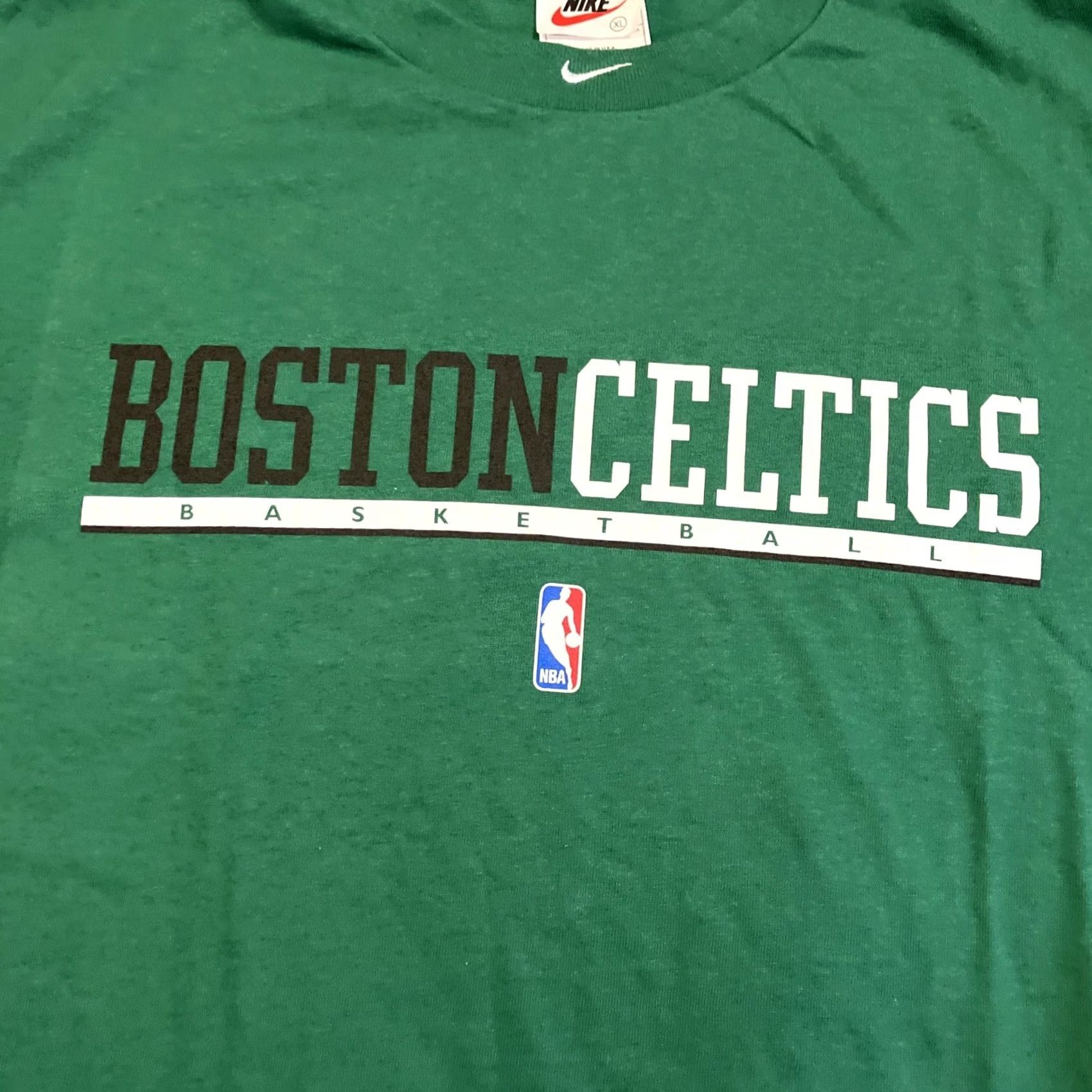 Nike VINTAGE Nike Boston Celtics Center Swoosh T-Shirt XL Made in USA Rare NWOT Men Green Size US XL / EU 56 / 4 - 3 Thumbnail
