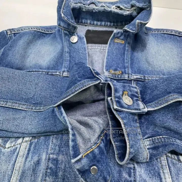 Balenciaga Balenciaga Denim Jacket with Pockets for All Genders. Size US L / EU 52-54 / 3 - 9 Thumbnail