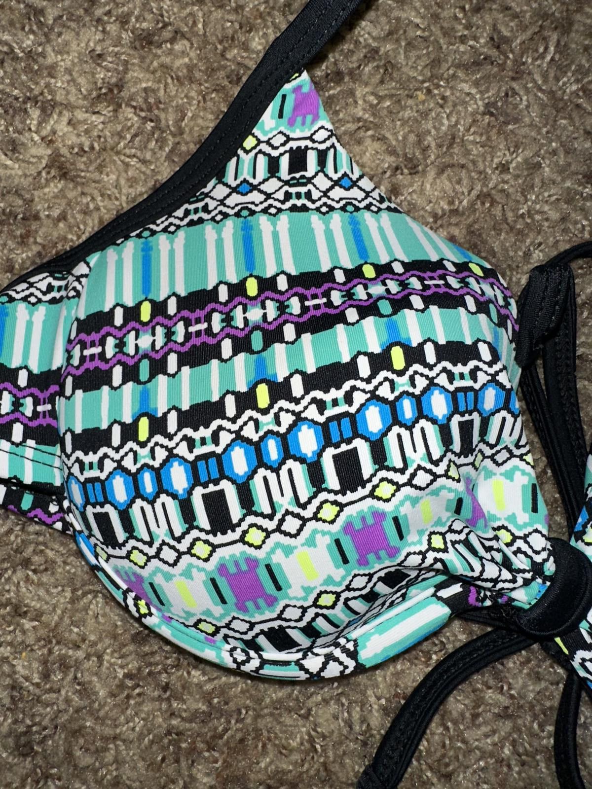 Nike Hurley Junior Girls Geo Print Swim Bra Size ONE SIZE - 2 Thumbnail