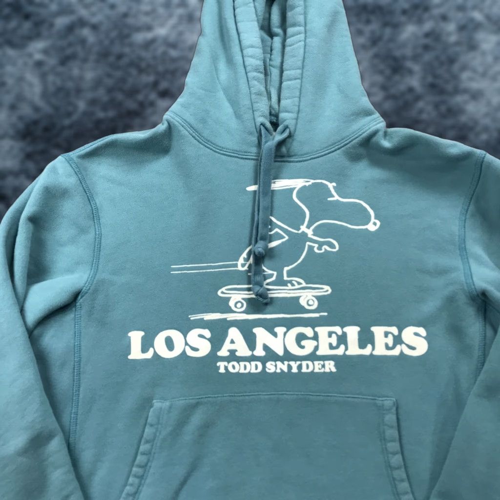 Todd Snyder Todd Snyder Hoodie Mens Medium Blue Snoopy Peanuts Sweatshirt USA RARE Size US M / EU 48-50 / 2 - 1 Thumbnail