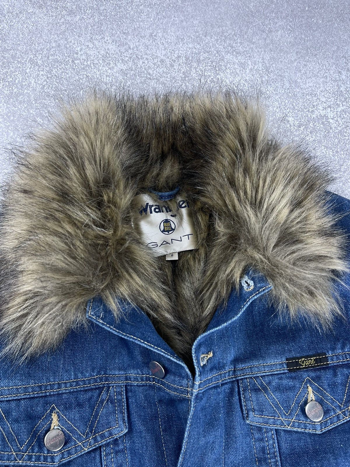 Gant × Wrangler Wrangler x Gant Faux Fur Denim Jacket Men’s Size S Size US S / EU 44-46 / 1 - 7 Thumbnail