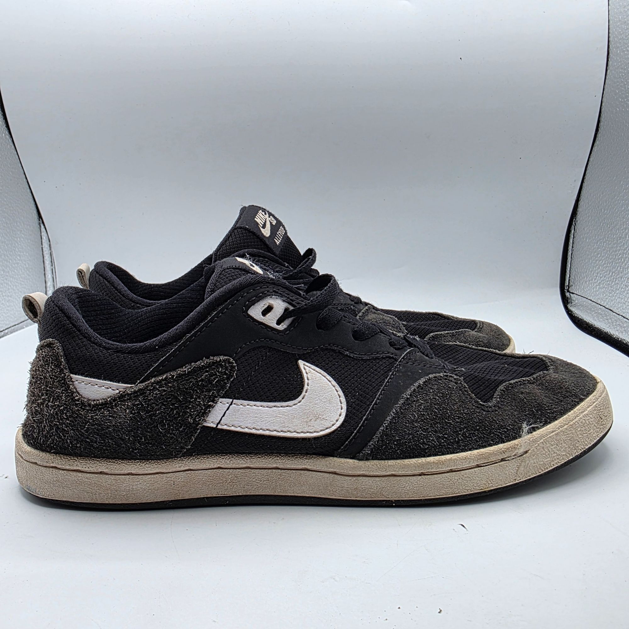 Nike Nike SB Alleyoop Mens Size 8.5 Black White Athletic Shoes Ru Size US 8.5 / EU 41-42 - 12 Thumbnail