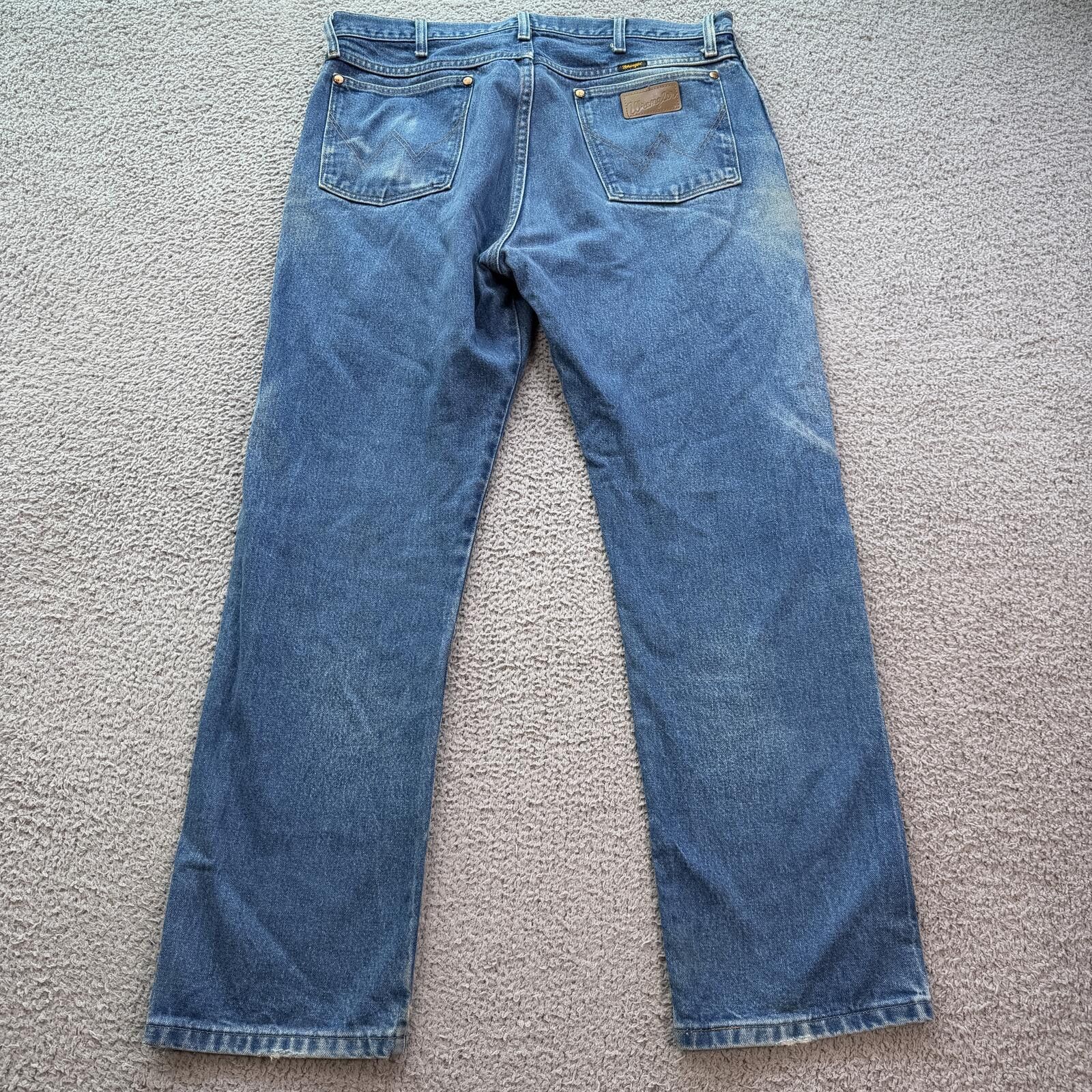 Wrangler Vintage Wrangler 13MWZ Jeans 38x31 Faded Y2K Cowboy Size US 38 / EU 54 - 2 Thumbnail