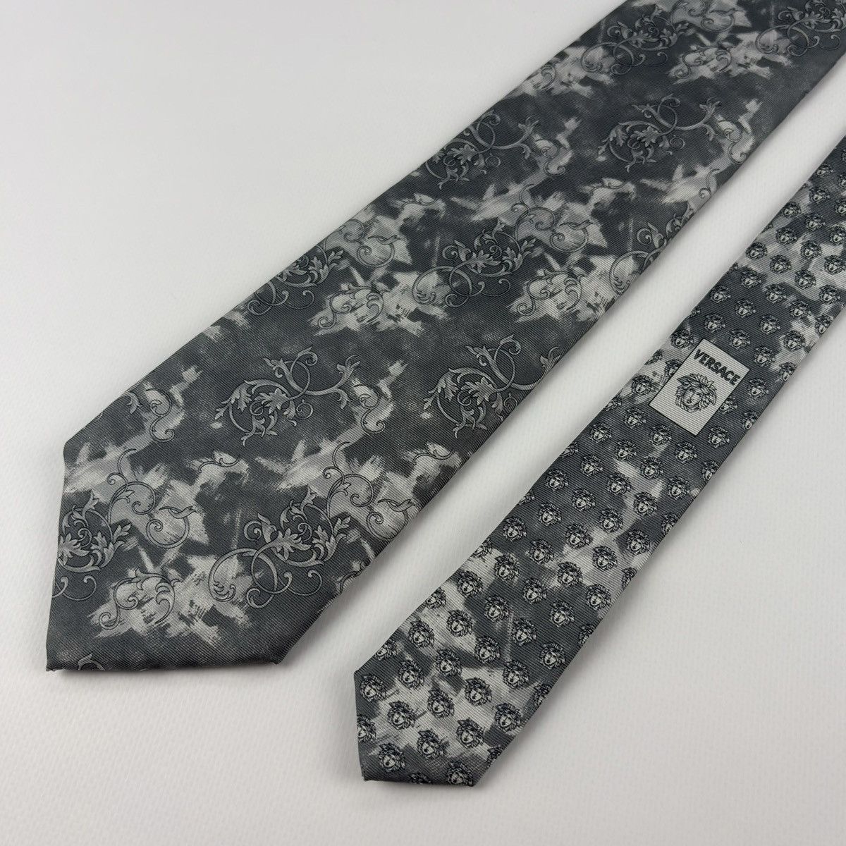 Versace Vintage Gianni Versace Silk Tie Medusa Logos Graphics Size ONE SIZE - 4 Thumbnail