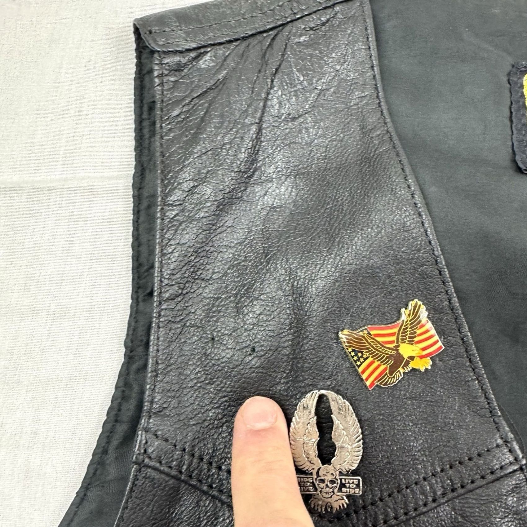 Hudson VINTAGE Hudson Leather Biker Vest Adult L Black Leather Snaps 90s Mens Motorcycle Vintage Size US L / EU 52-54 / 3 - 6 Thumbnail