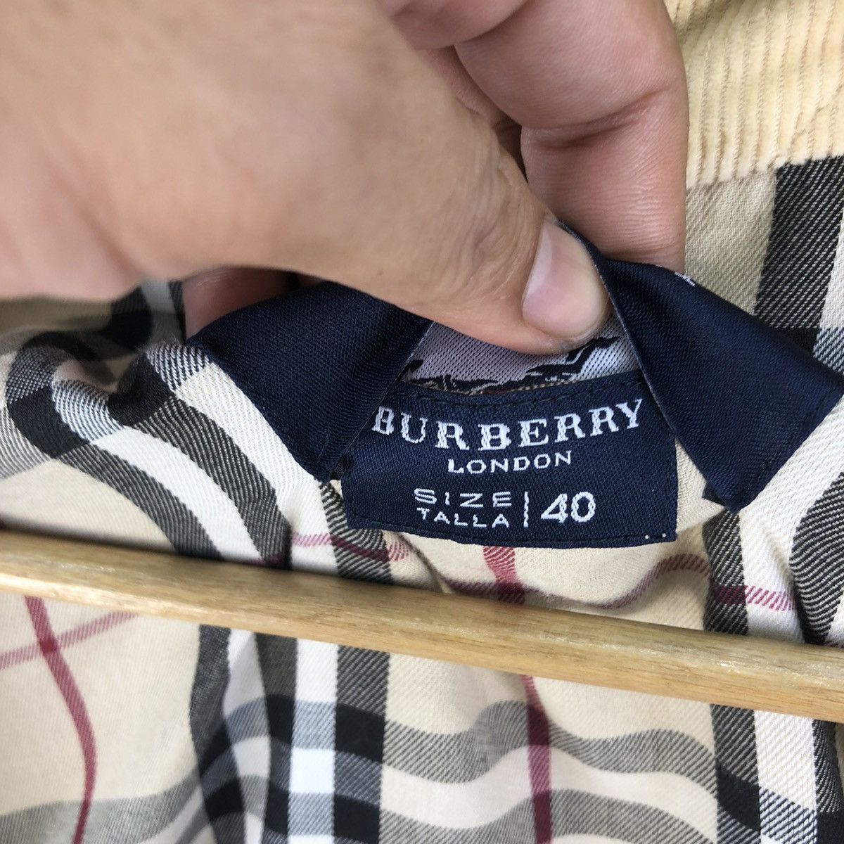 Burberry Rare 🔥 Vintage Burberry Corduroy Nova Check Lining Jacket Size M / US 6-8 / IT 42-44 - 17 Thumbnail